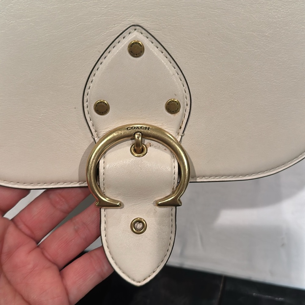 Coach Ivory Leather Top Handle w/two additional straps and dust bag. - Picture 10 of 14